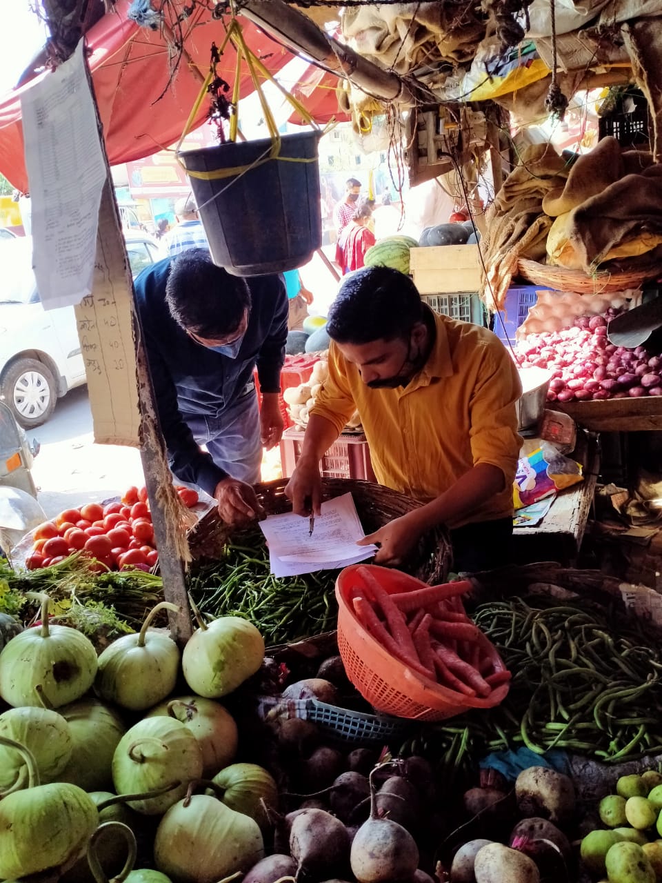 खाद्य विभाग ने ओवर रेटिंग के खिलाफ चलाया अभियान