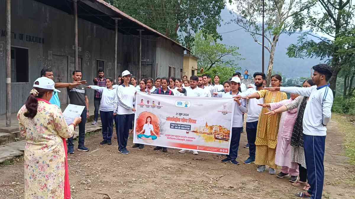 स्नातकोत्तर महाविद्यालय अगस्तमुनि में योग एवं प्राणायाम कार्यक्रम का आयोजन