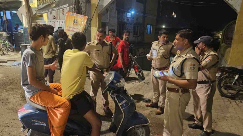 मुनिकीरेती पुलिस का रात्रि अभियान: 36 वाहन सीज, 119 चालान, 2 गिरफ्तार