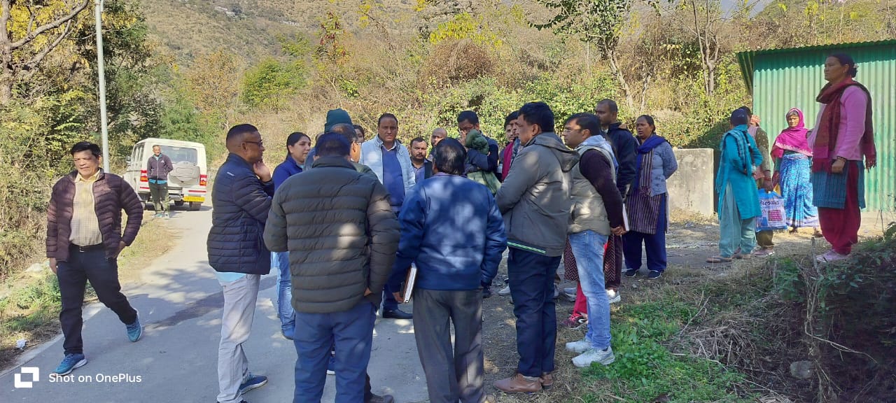 अपर सचिव पर्यटन ने गुरुवार को टिहरी जिले में प्रस्तावित एडीबी प्रोजेक्ट के विभिन्न कार्यों का किया स्थलीय निरीक्षण