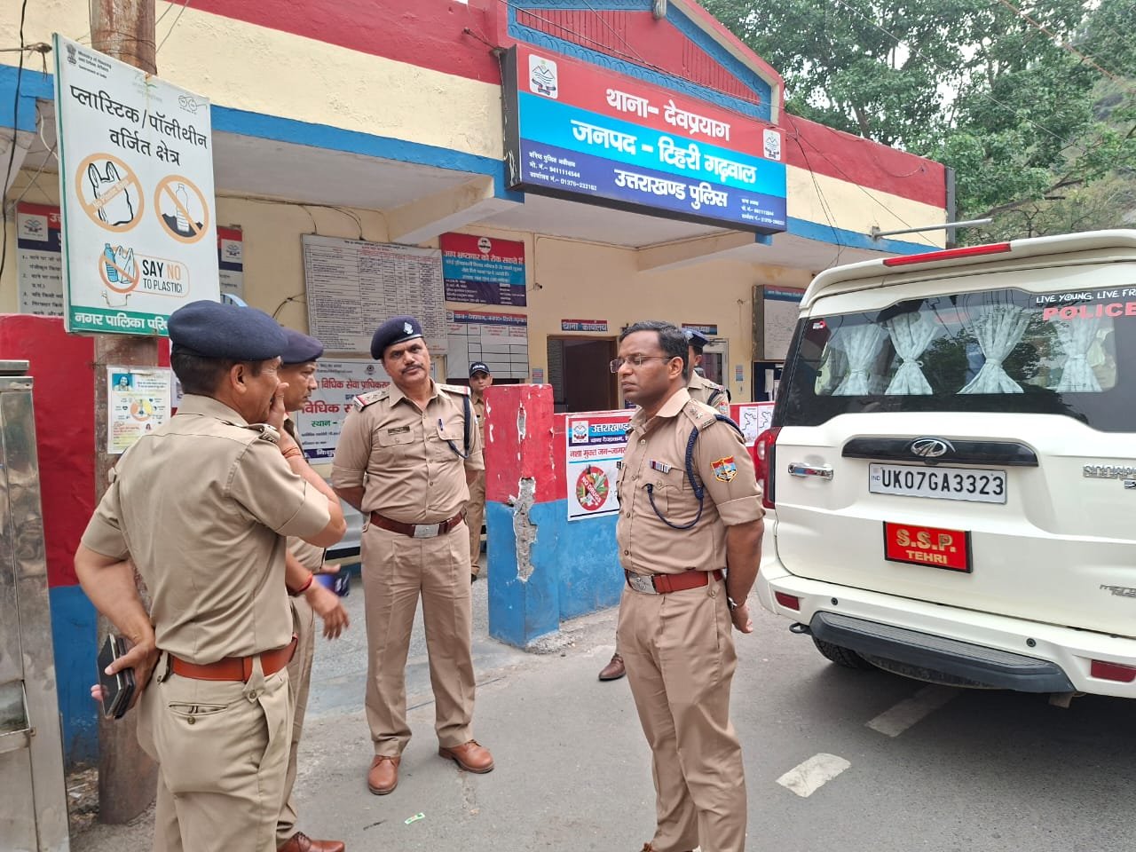चारधाम यात्रा को लेकर सक्रिय टिहरी पुलिस: SSP आयुष अग्रवाल ने किया रूट का निरीक्षण