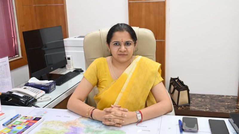 डीएम ने तहसील दिवसों के आयोजन को लेकर रोस्टर किया जारी