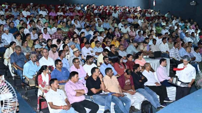 देवप्रयाग व चम्बा ब्लॉक के मतदान कार्मिकों को मिला प्रशिक्षण