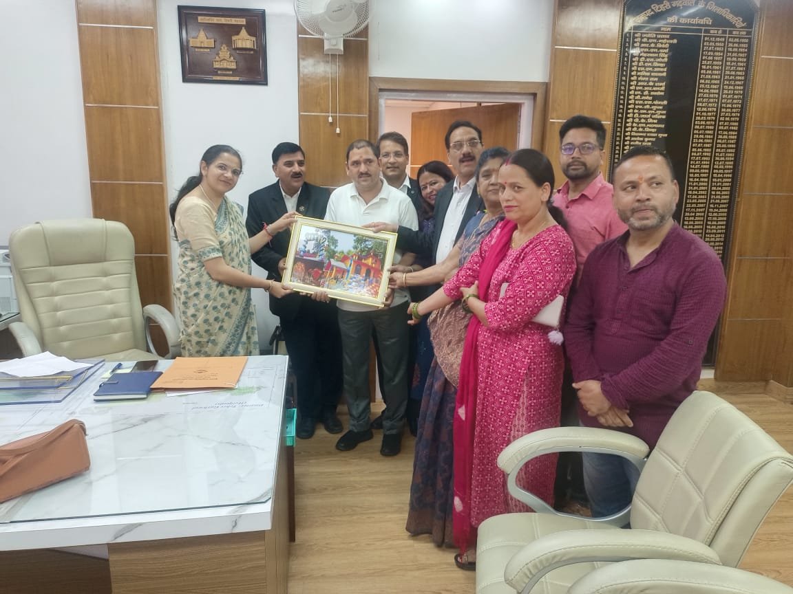 कांग्रेस शिष्टमंडल ने डीएम से की मुलाकात, पंचायत चुनाव प्रक्रिया पर उठाए सवाल