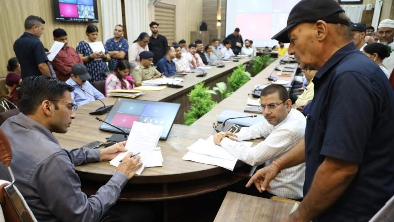 टिहरी बांध विस्थापितों के भू आवंटन घोटालेबाजों को जेल भेजने की तैयारी में जिला प्रशासन