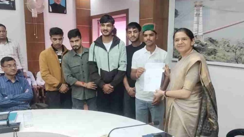 धराली आपदा राहत हेतु टिहरी के विद्यार्थियों की सराहनीय पहल