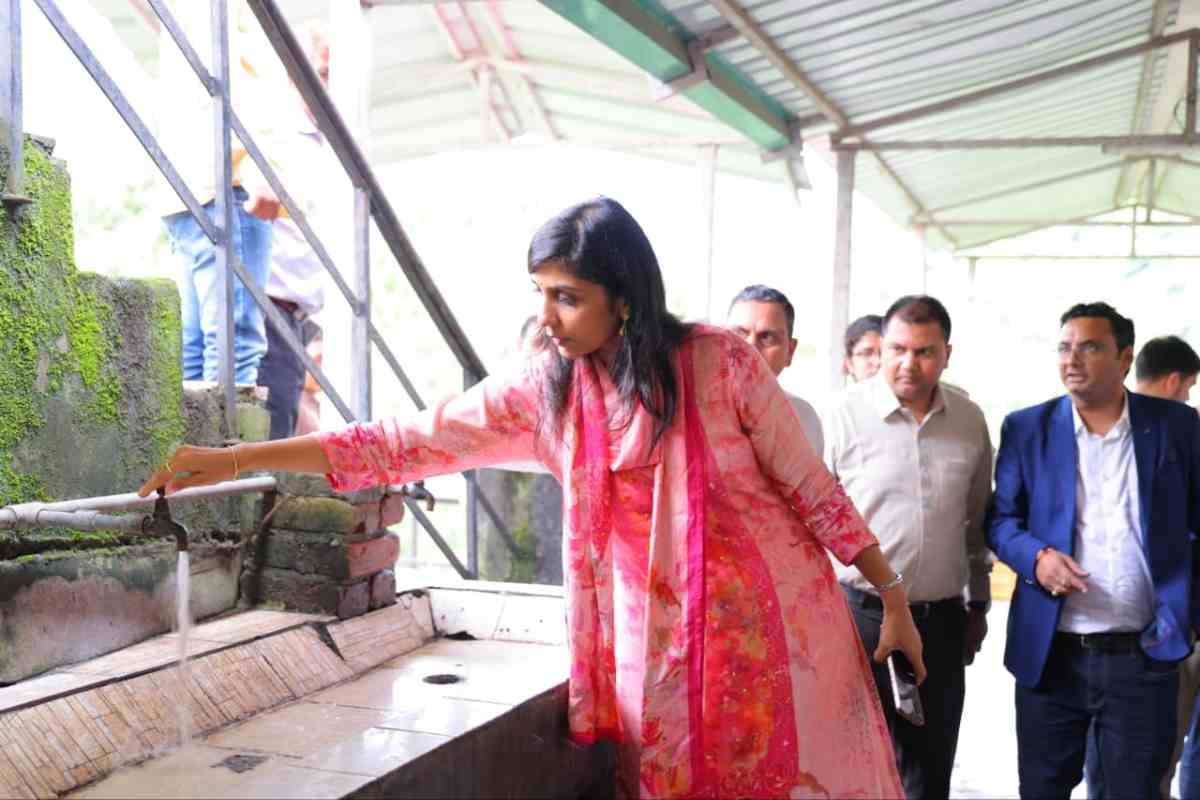 जिलाधिकारी ने नवोदय विद्यालय सन्तूधार का औचक निरीक्षण कर दी व्यवस्थाओं में सुधार के निर्देश