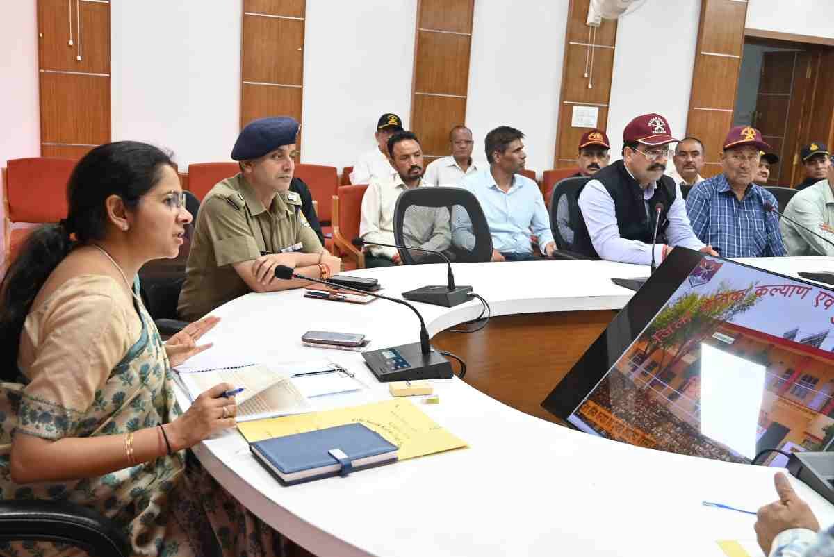 जिलाधिकारी की अध्यक्षता में जिला सैनिक परिषद की त्रैमासिक बैठक सम्पन्न