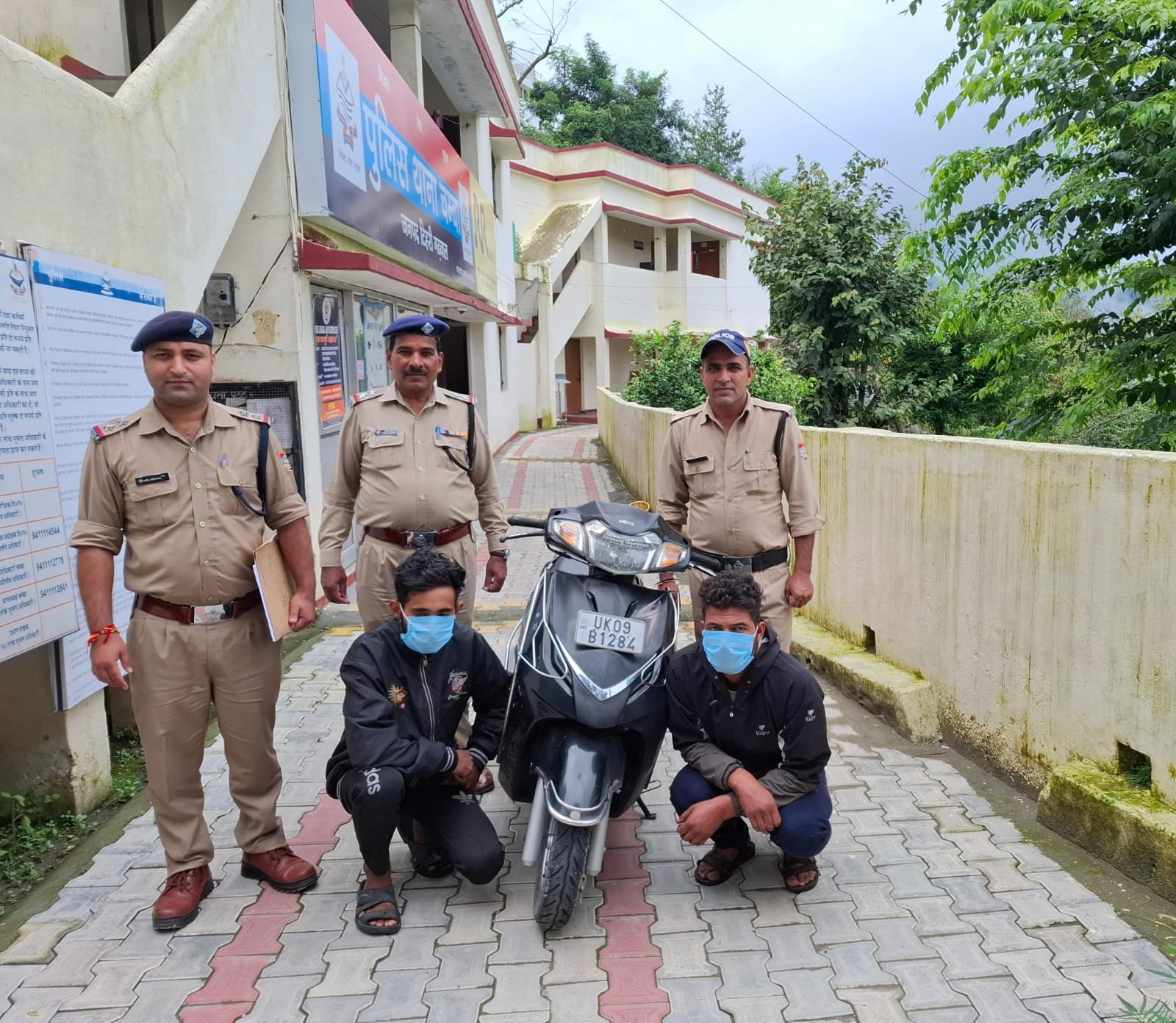 चंबा पुलिस ने किया वाहन चोरी का खुलासा, दो चोर गिरफ्तार