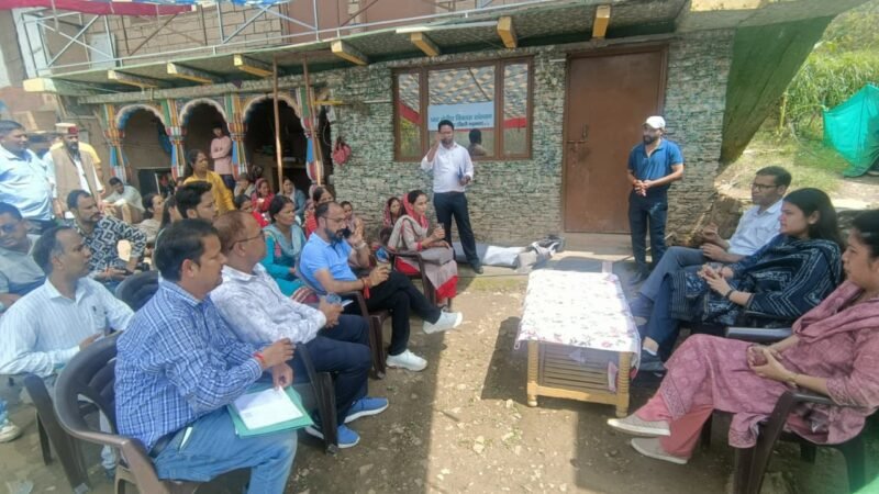 सीडीओ ने पंयाकोटी में किया निरीक्षण, हर्बल टी यूनिट को तेज़ी से स्थापित करने के निर्देश