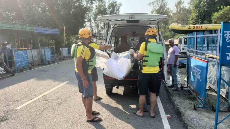 पशुलोक बैराज से अज्ञात महिला का शव बरामद