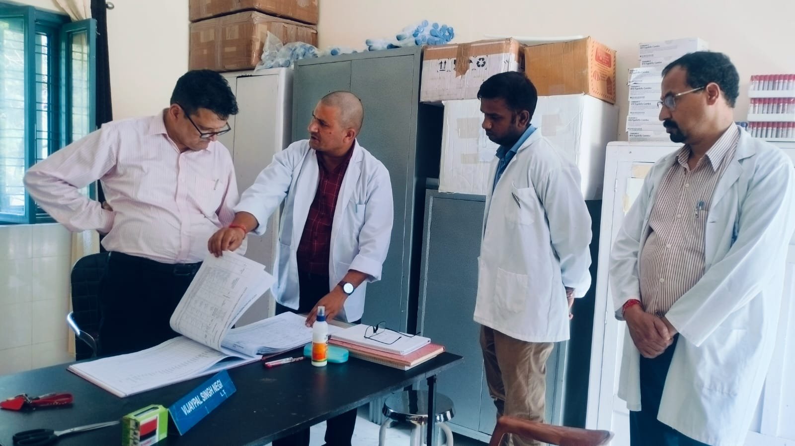 सीएमओ डॉ. श्याम विजय ने पीएचसी पिलखी का किया औचक निरीक्षण