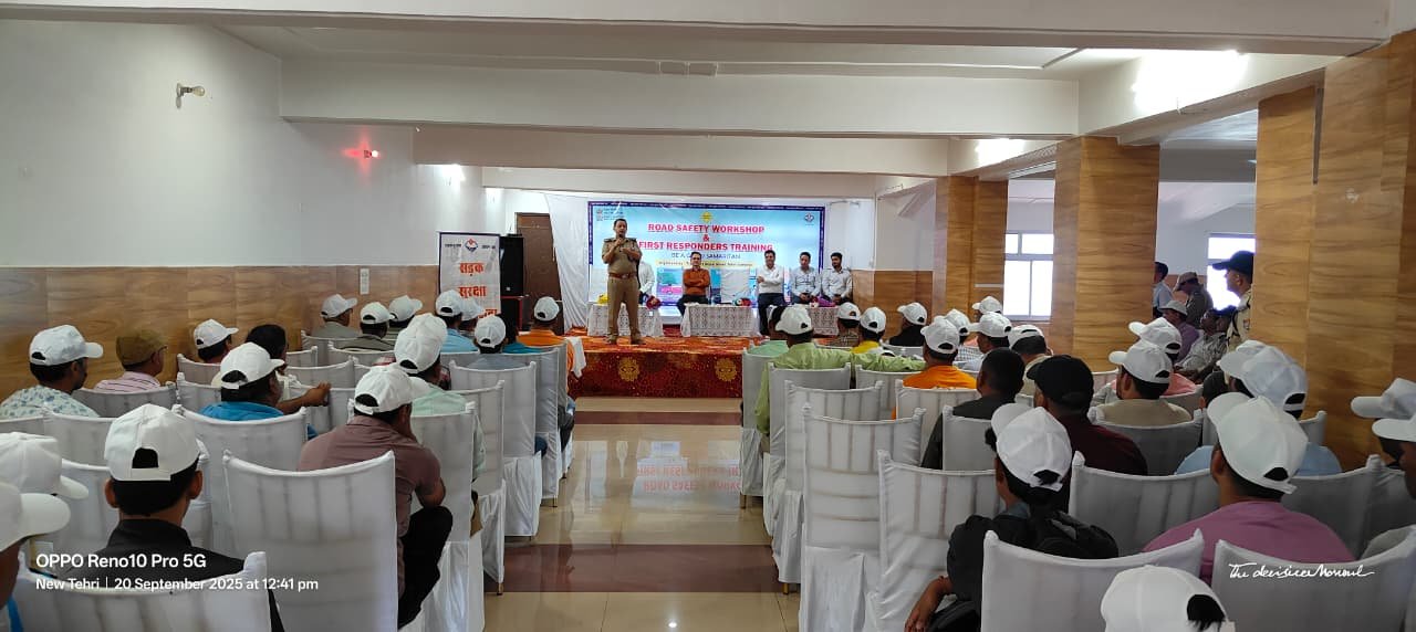 टिहरी गढ़वाल में रोड सेफ्टी एवं फर्स्ट रिस्पॉन्डेंट ट्रेनिंग कार्यक्रम संपन्न