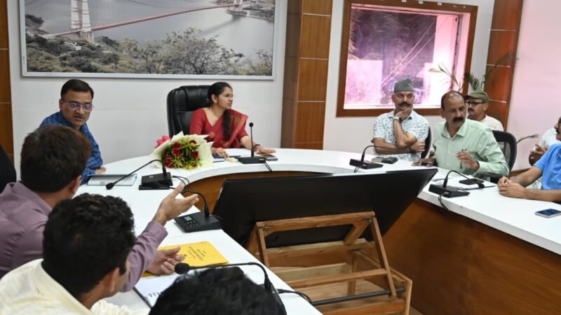 लखवाड़ बांध प्रभावित काश्तकार समिति की बैठक हुई संपन्न