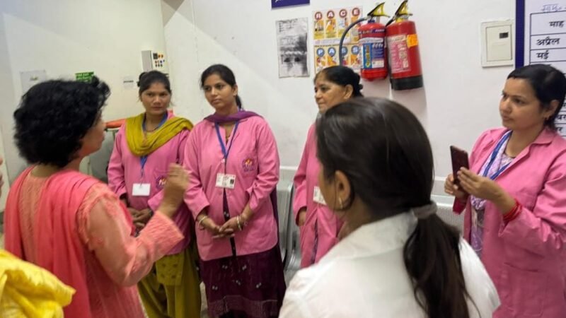 राष्ट्रीय स्वास्थ्य मिशन की टीम ने किया देवप्रयाग सामुदायिक स्वास्थ्य केंद्र का औचक निरीक्षण
