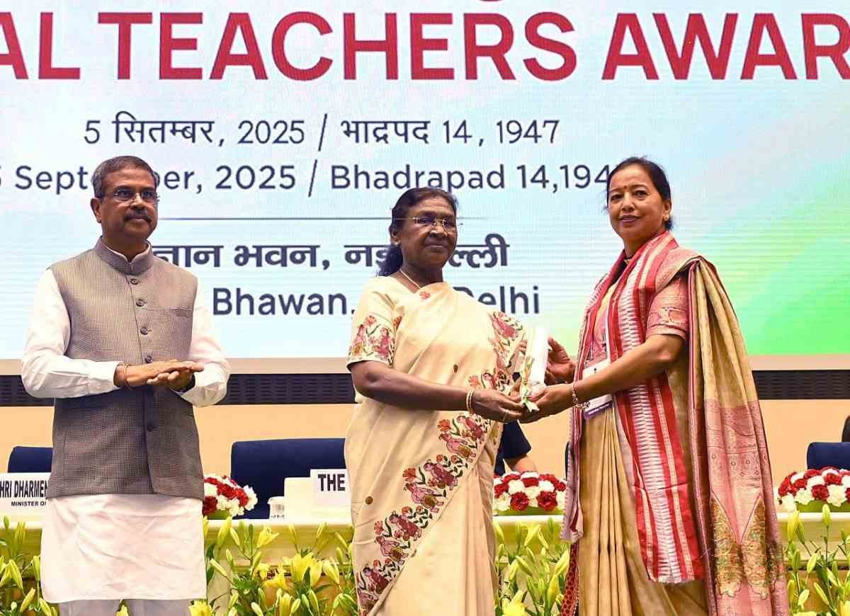 राष्ट्रीय शिक्षक पुरस्कार 2025 : उत्तराखण्ड की डॉ. मंजू बाला को राष्ट्रपति से मिला सम्मान
