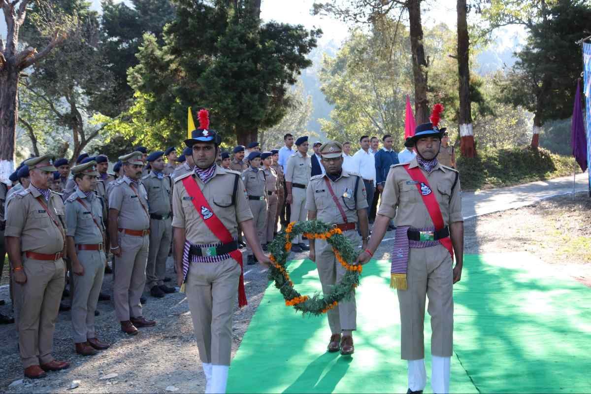 पुलिस स्मृति दिवस पर टिहरी गढ़वाल में शहीद पुलिस जवानों को दी गई भावभीनी श्रद्धांजलि