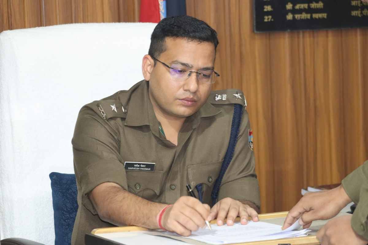 वरिष्ठ आईपीएस अधिकारी सर्वेश पंवार ने संभाली पौड़ी गढ़वाल की कमान