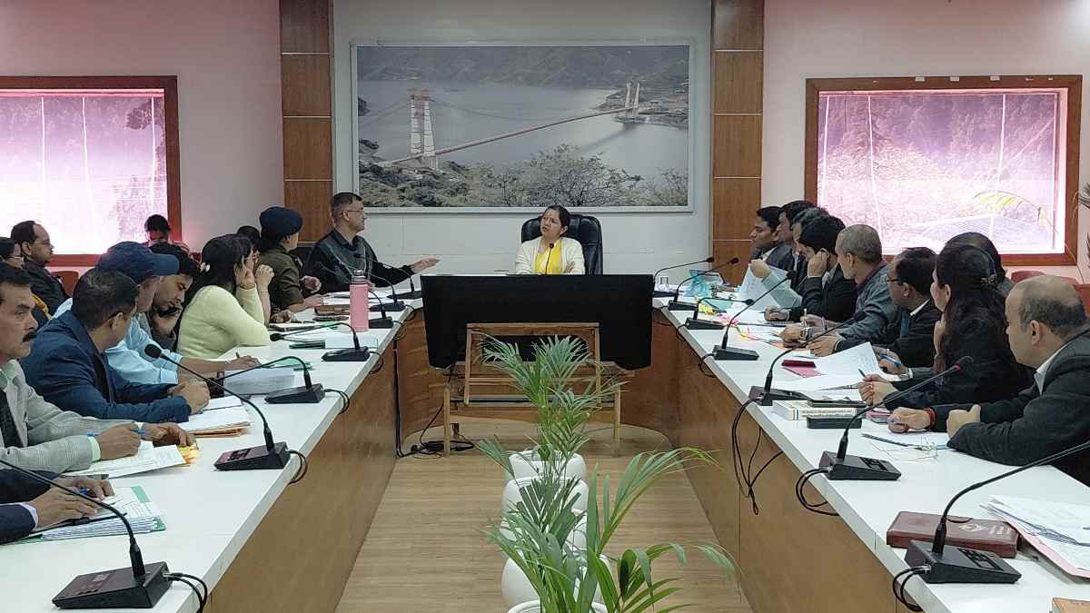 ऑनलाइन पोर्टल पर आरसीएमएस अपडेट शत-प्रतिशत करें — जिलाधिकारी टिहरी