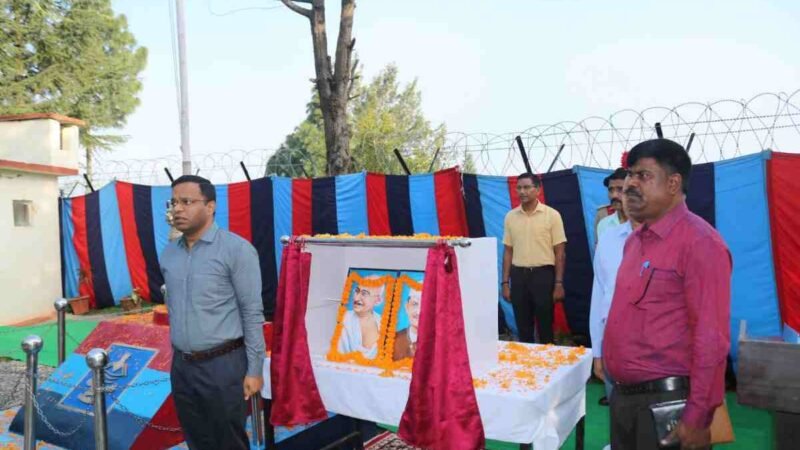 गांधी व शास्त्री जयंती तथा विजय दशमी श्रद्धा व उत्साह से मनाई गई