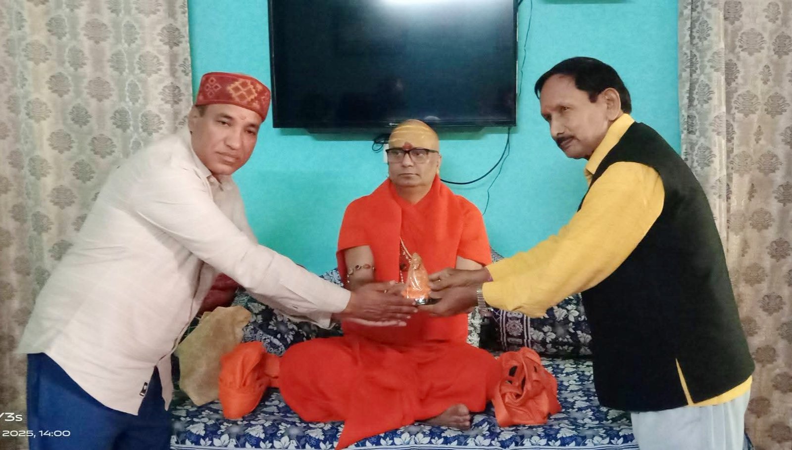 सूर्य उपासना के महापर्व छठ पूजा से मिलती है सुख, समृद्धि और आरोग्यता:  नृसिंह पीठाधीश्वर स्वामी रसिक महाराज