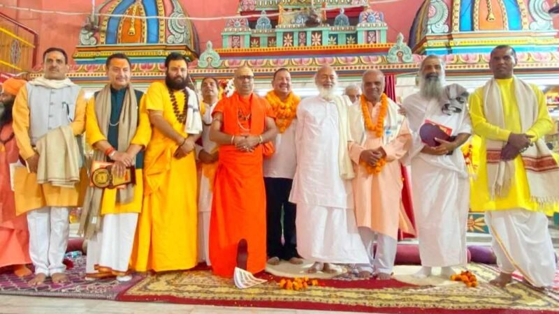 गौ, गंगा, गायत्री  की उपेक्षा हिन्दू समाज को बर्दाश्त नहीं — नृसिंह पीठाधीश्वर स्वामी रसिक महाराज