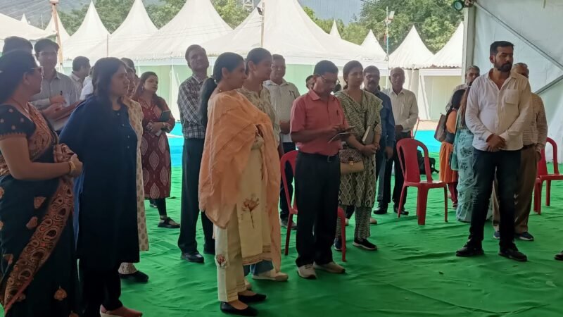 डीएम ने सरस मेला की तैयारियों का लिया जायजा