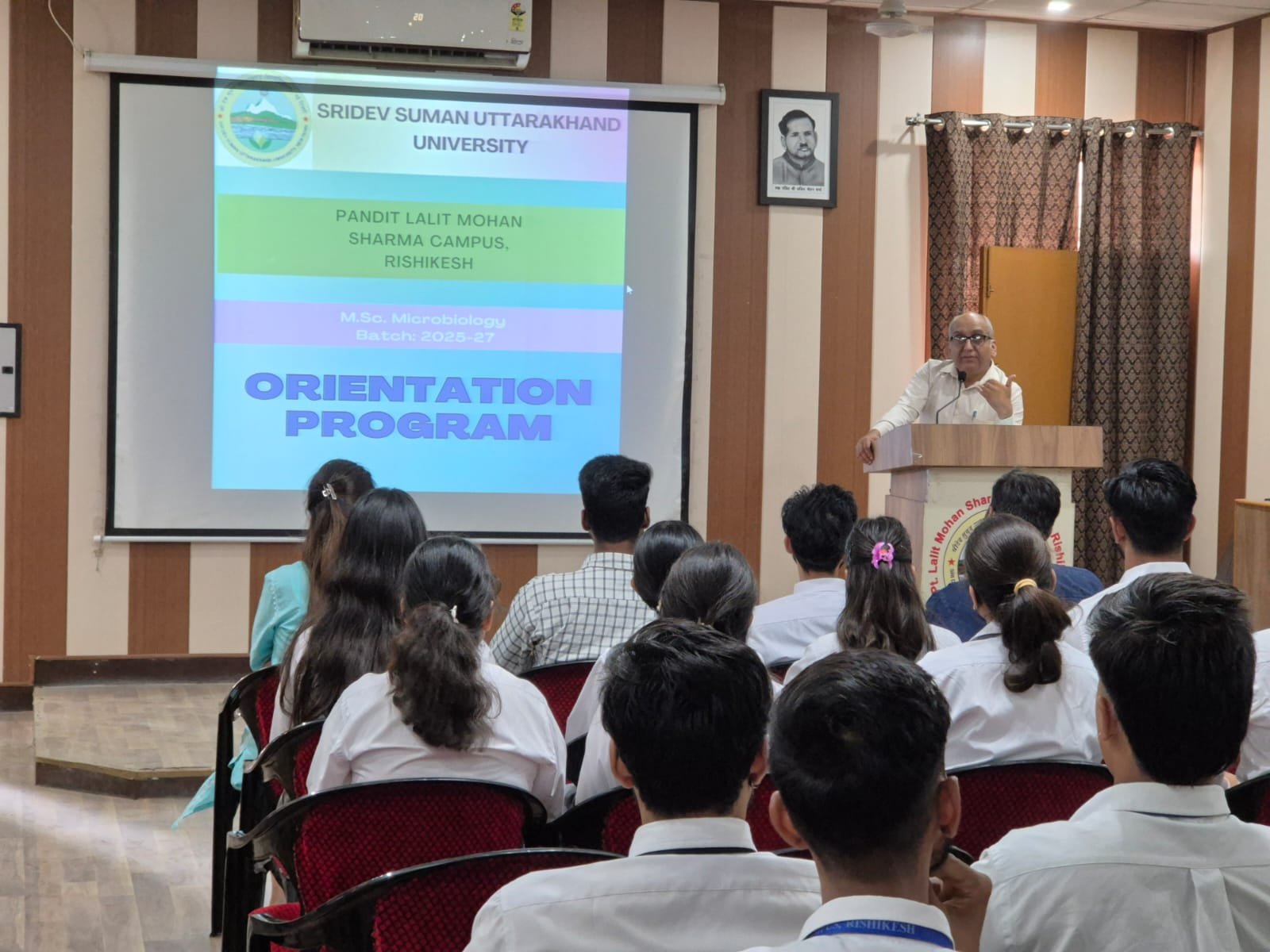 एम.एससी. माइक्रोबायोलॉजी सत्र 2025-26 के लिए अभिविन्यास कार्यक्रम आयोजित