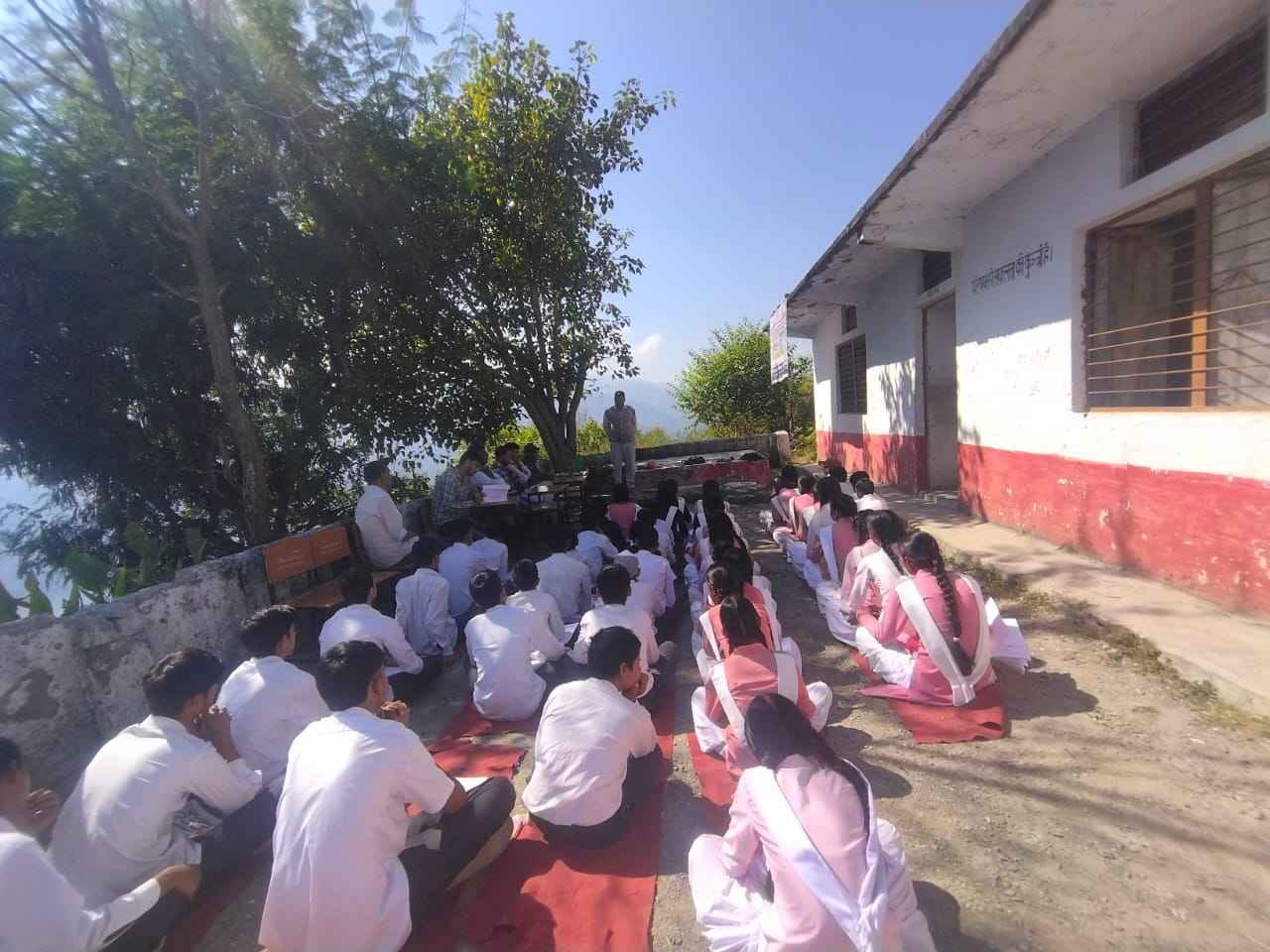 छात्रों को सिखाया गया आपदा के समय जीवन रक्षक कौशल