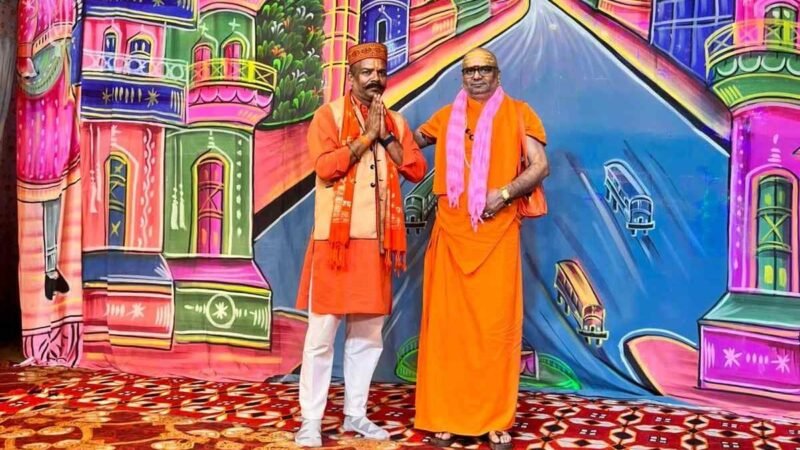 रामलीला को परिवार सहित लोगों का देखने आना हमारी संस्कृति और धर्म के लिए अच्छी बात : रसिक महाराज