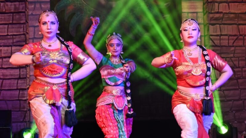 कुचिपुड़ी नृत्यांगना अरुणिमा कुमार की मनमोहक प्रस्तुति से विरासत में छाई भक्ति की लहर