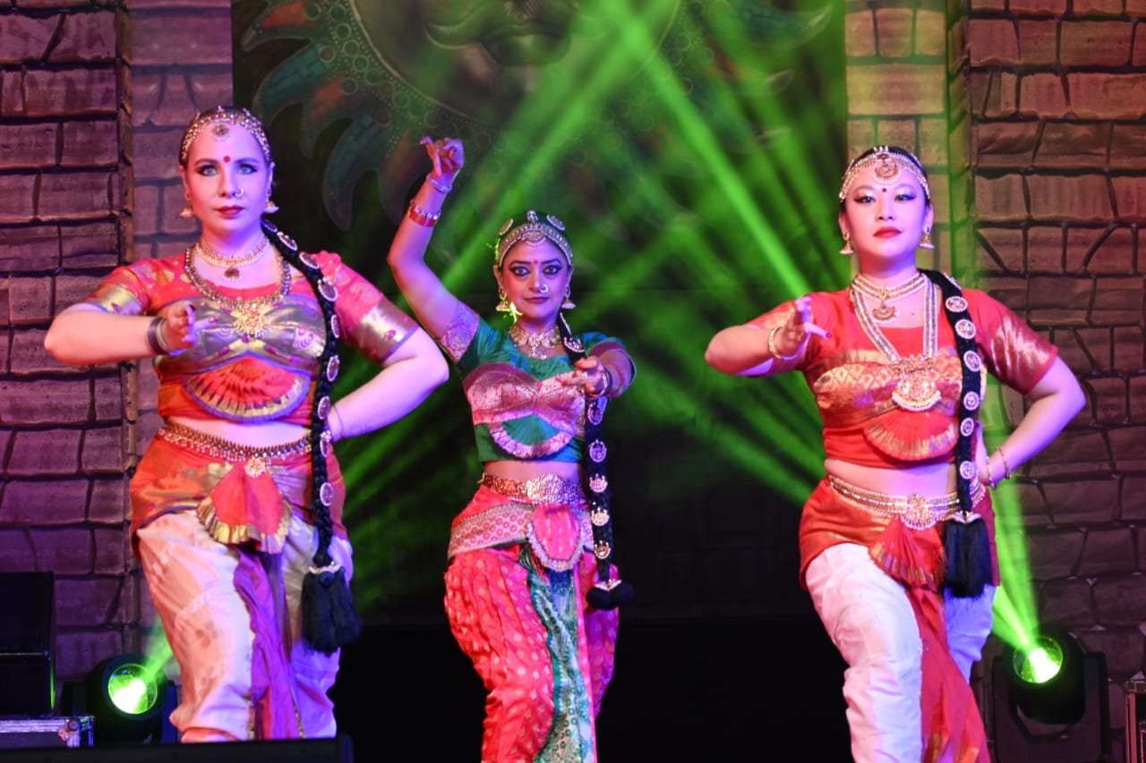 कुचिपुड़ी नृत्यांगना अरुणिमा कुमार की मनमोहक प्रस्तुति से विरासत में छाई भक्ति की लहर