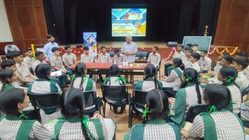 विज्ञान के लोकव्यापीकरण विषय पर विशेष व्याख्यान आयोजित