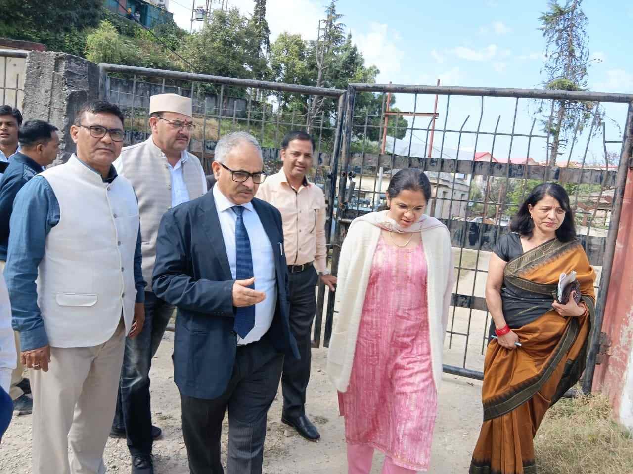 टिहरी डायट को “मॉडल डायट” बनाने की कवायद तेज– एनसीईआरटी निदेशक और डीएम टिहरी ने किया साइट विजिट