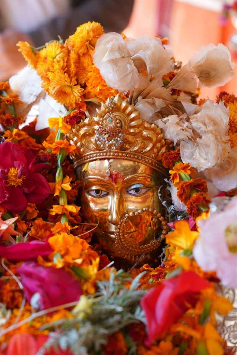गंगोत्री धाम के कपाट बंद होने के बाद माँ गंगा की डोली पहुँची मुखवा